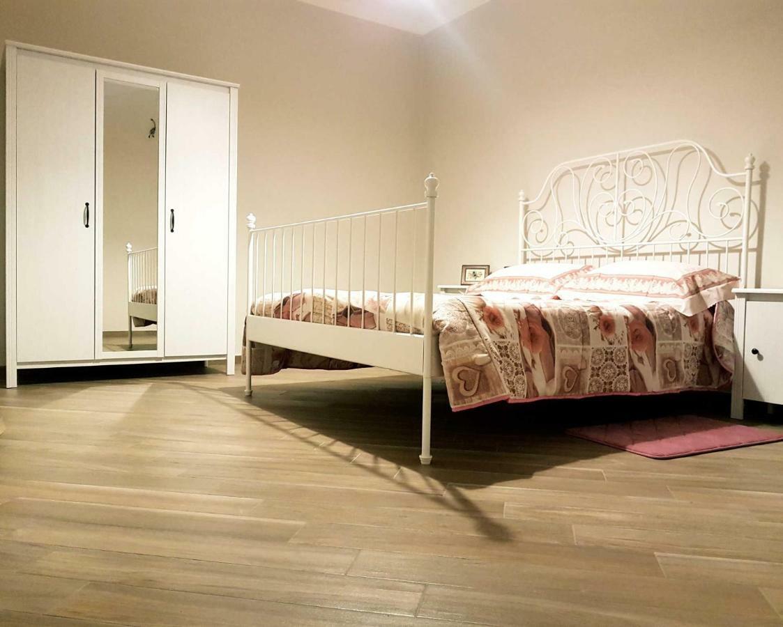 B&B Tre Passi Dalla Torre Montesarchio Zewnętrze zdjęcie